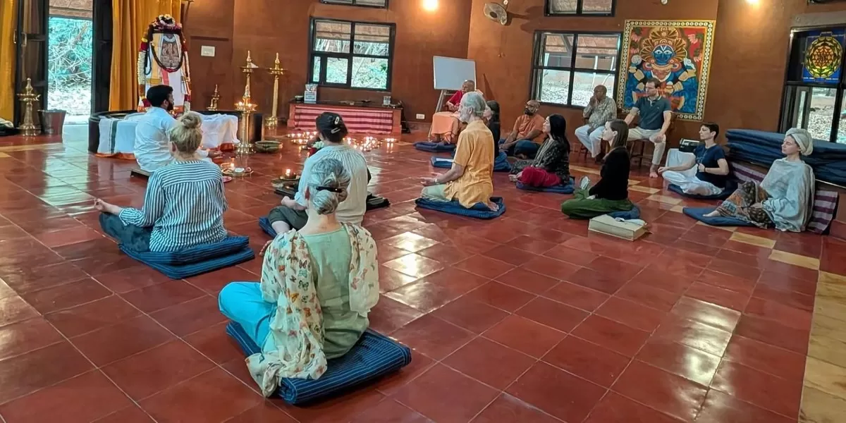 YTT300HR INDIA IMMERSION JAN 2027